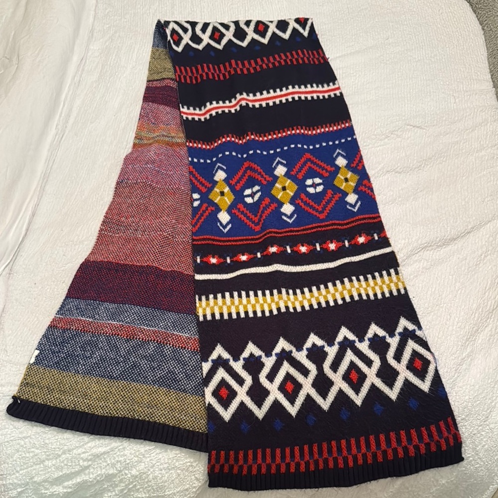 Navy Blue and Red Casual Knit Scarf